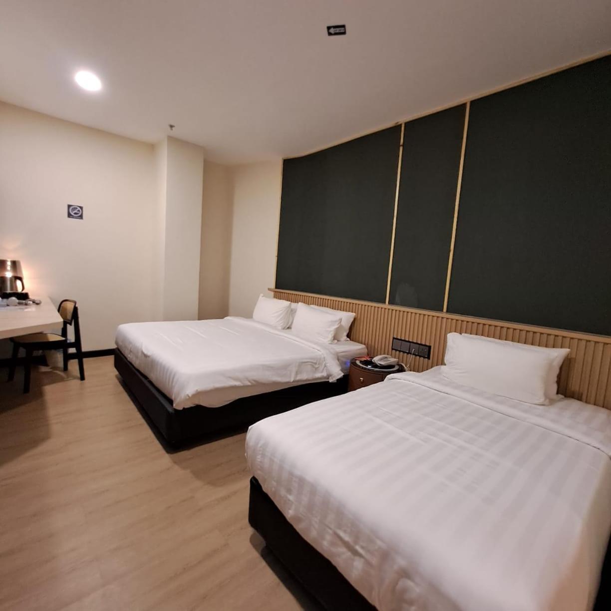 亚罗士打都市旅馆 阿罗士打 外观 照片